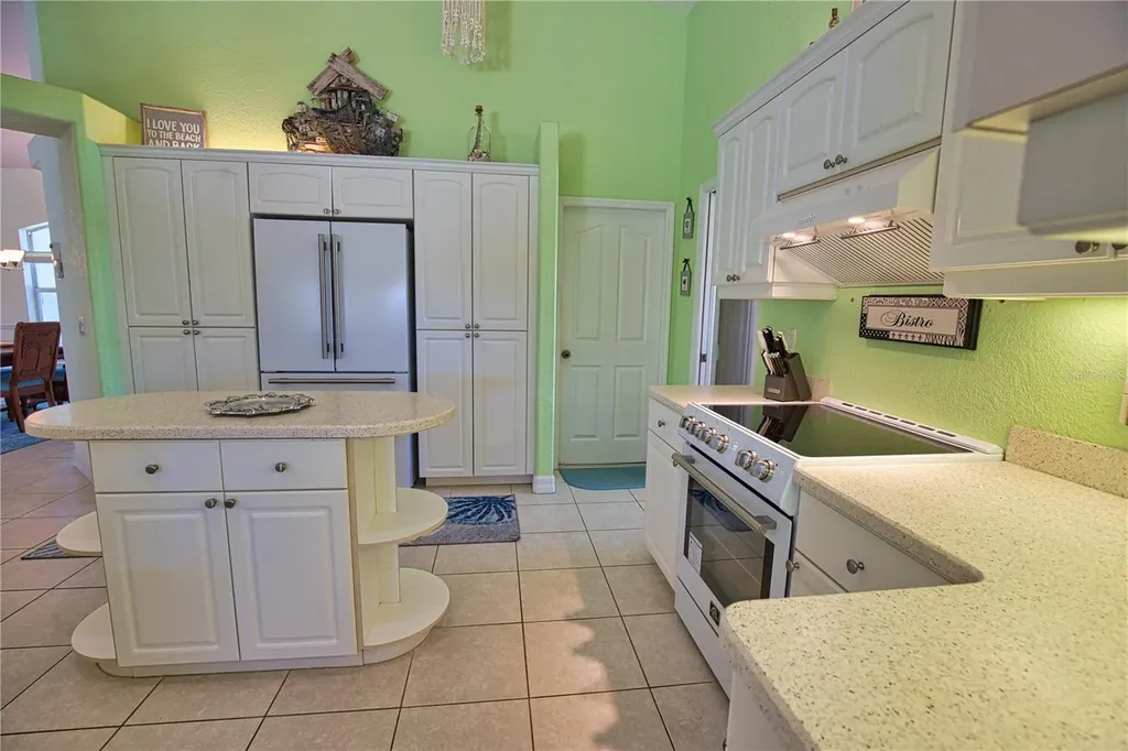 525 Rotonda Circle Rotonda West FL 33947