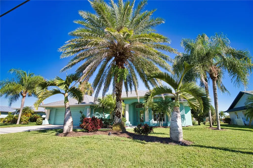 525 Rotonda Circle Rotonda West FL 33947