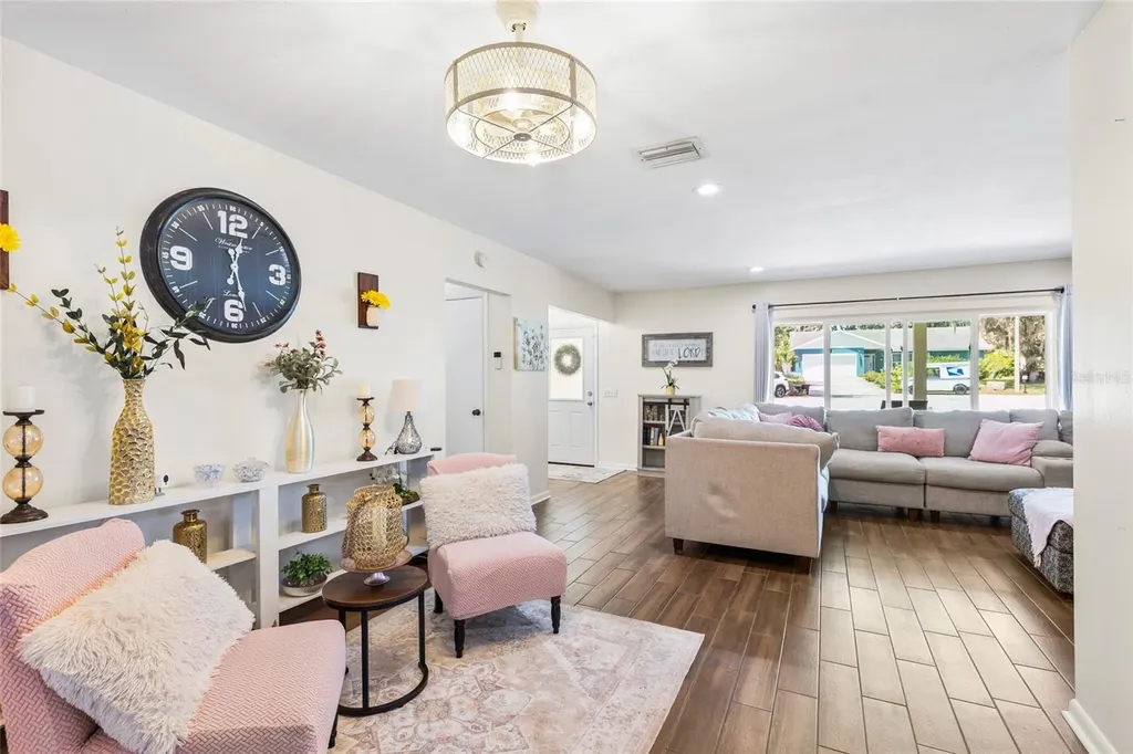 1103 Ridgefield Drive Valrico FL 33594