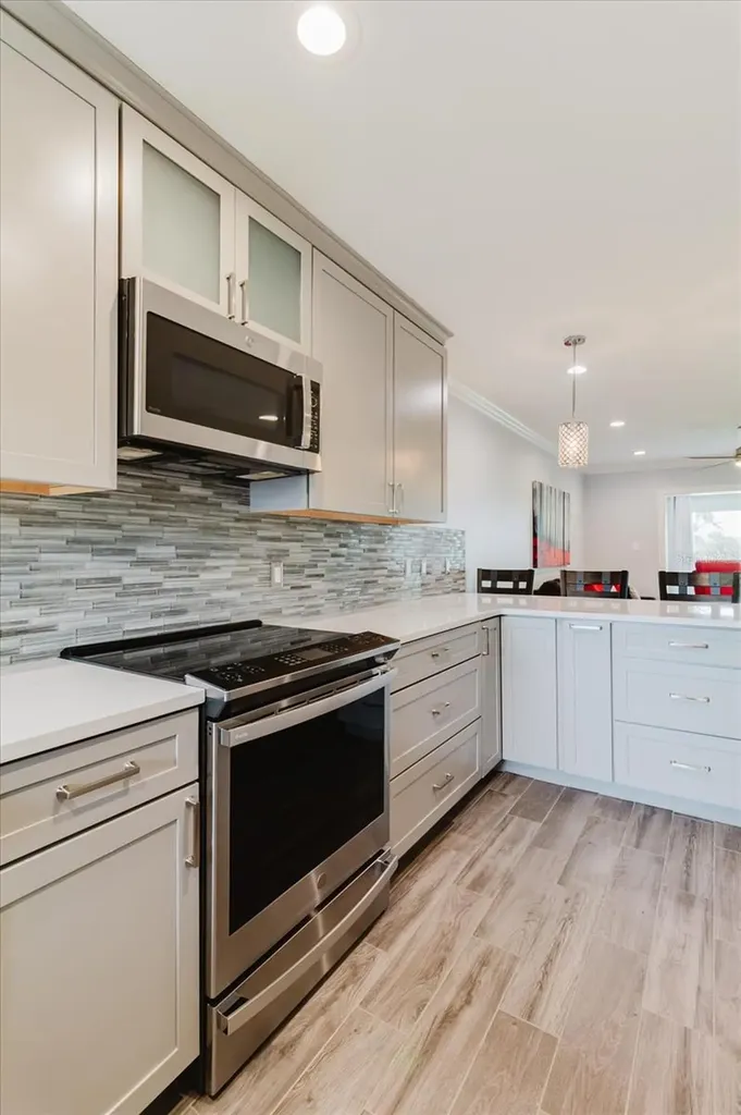 2073 Skimmer Court W Clearwater FL 33762
