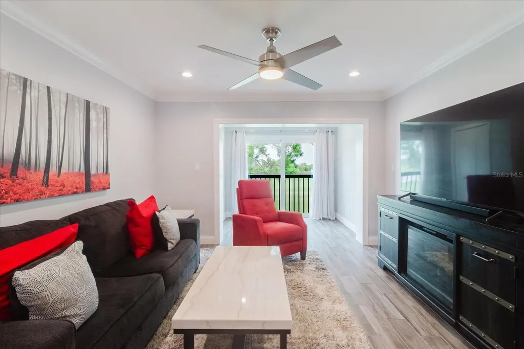 2073 Skimmer Court W Clearwater FL 33762