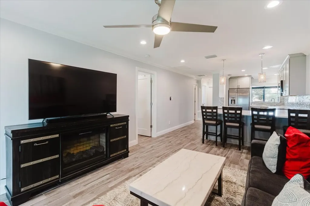 2073 Skimmer Court W Clearwater FL 33762