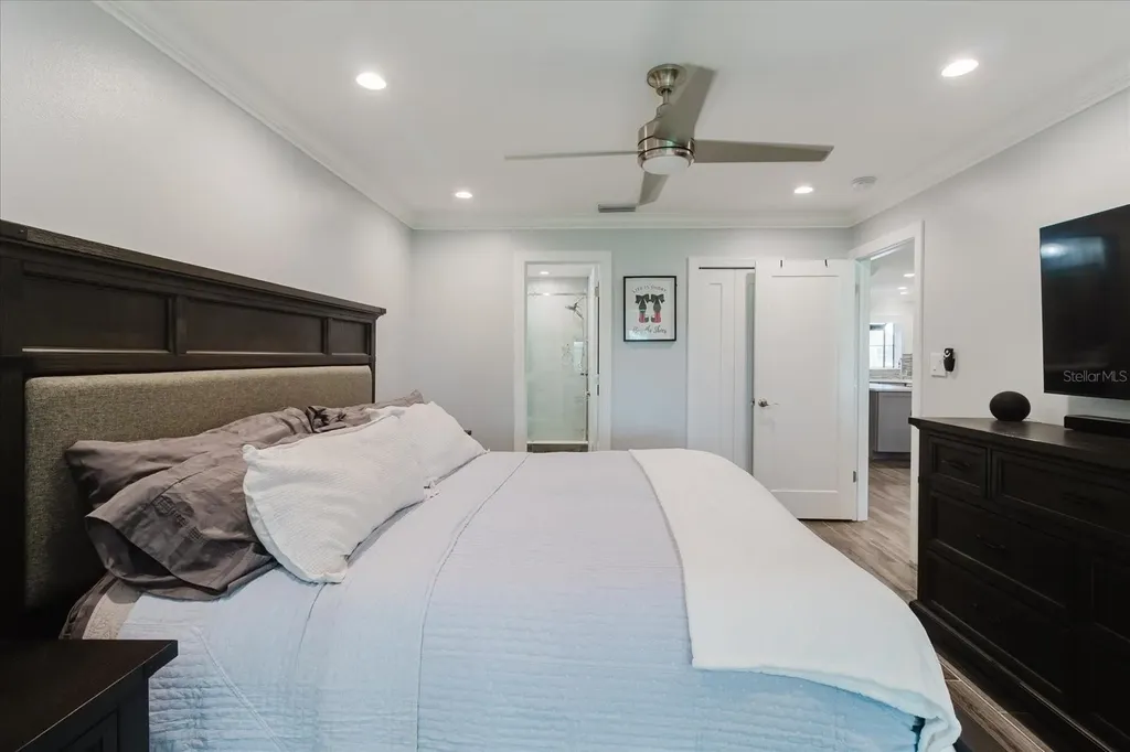 2073 Skimmer Court W Clearwater FL 33762