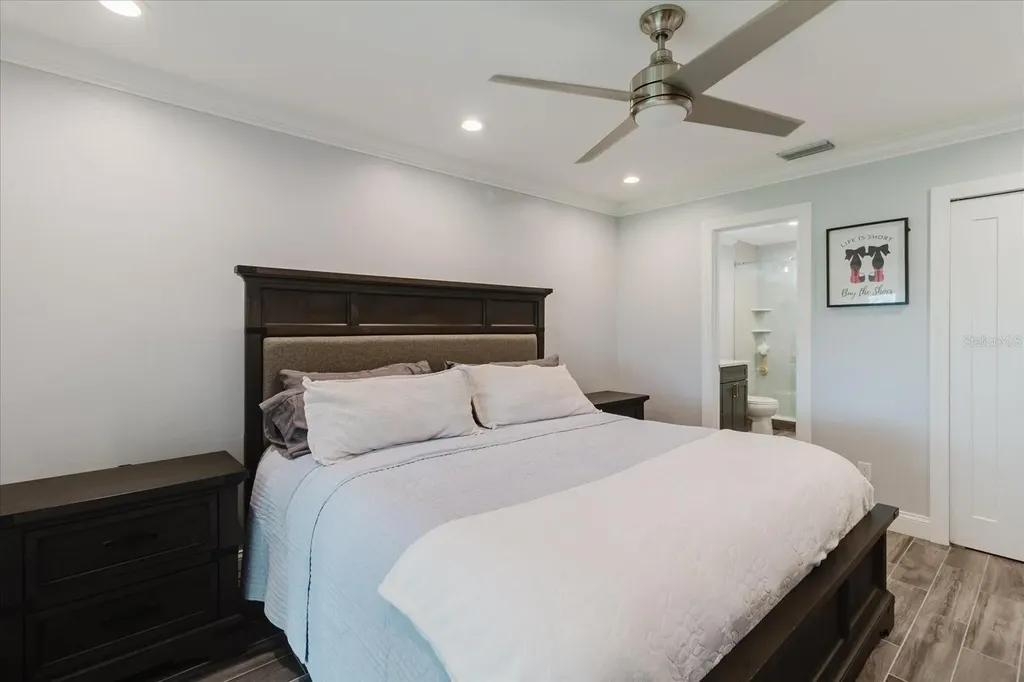 2073 Skimmer Court W Clearwater FL 33762