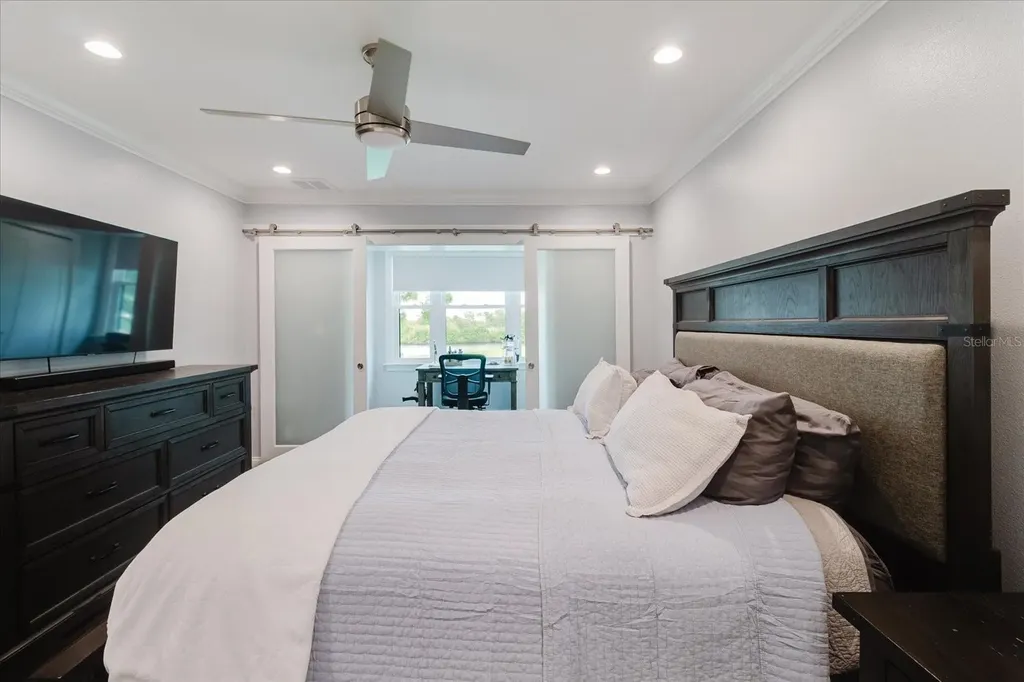 2073 Skimmer Court W Clearwater FL 33762