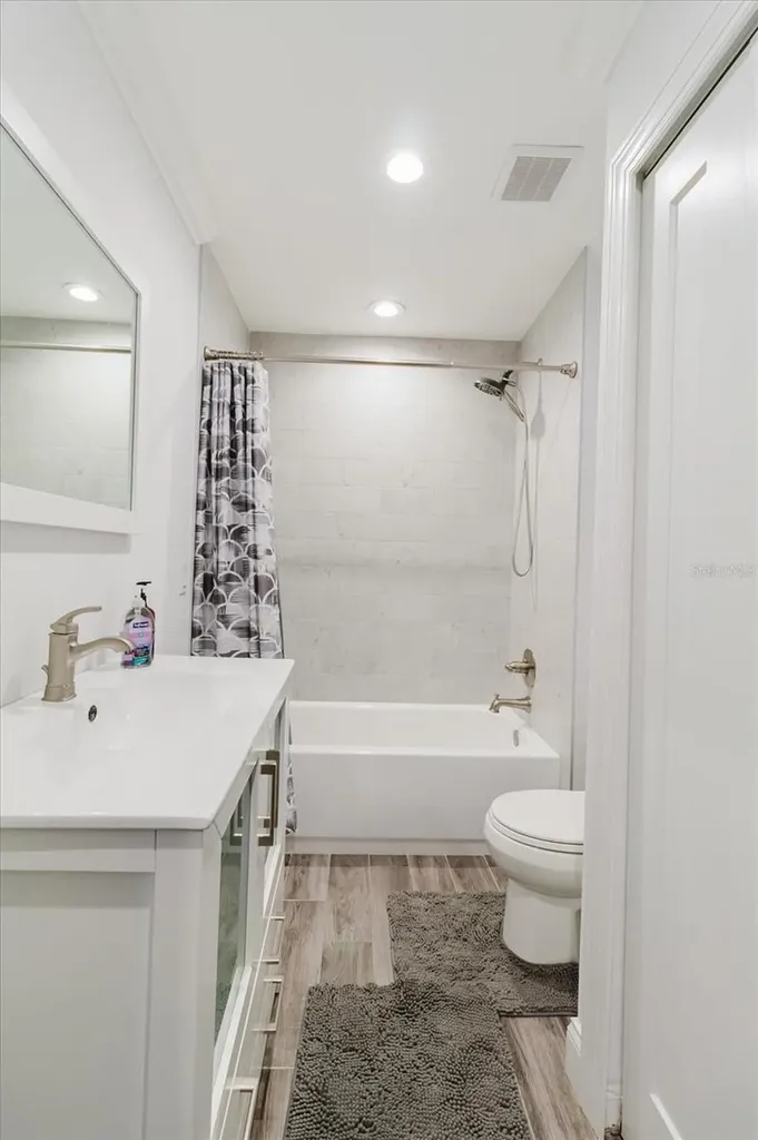 2073 Skimmer Court W Clearwater FL 33762