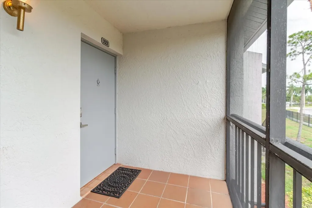 2073 Skimmer Court W Clearwater FL 33762