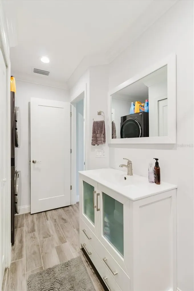2073 Skimmer Court W Clearwater FL 33762
