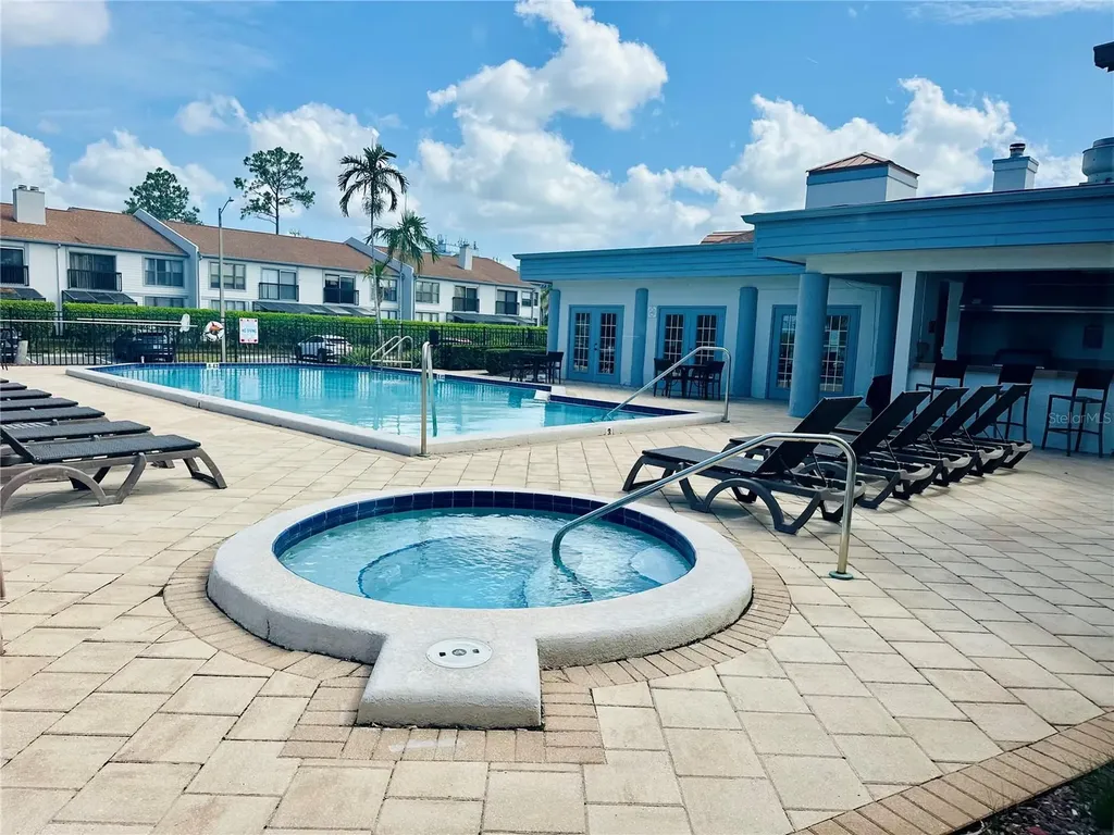 2073 Skimmer Court W Clearwater FL 33762