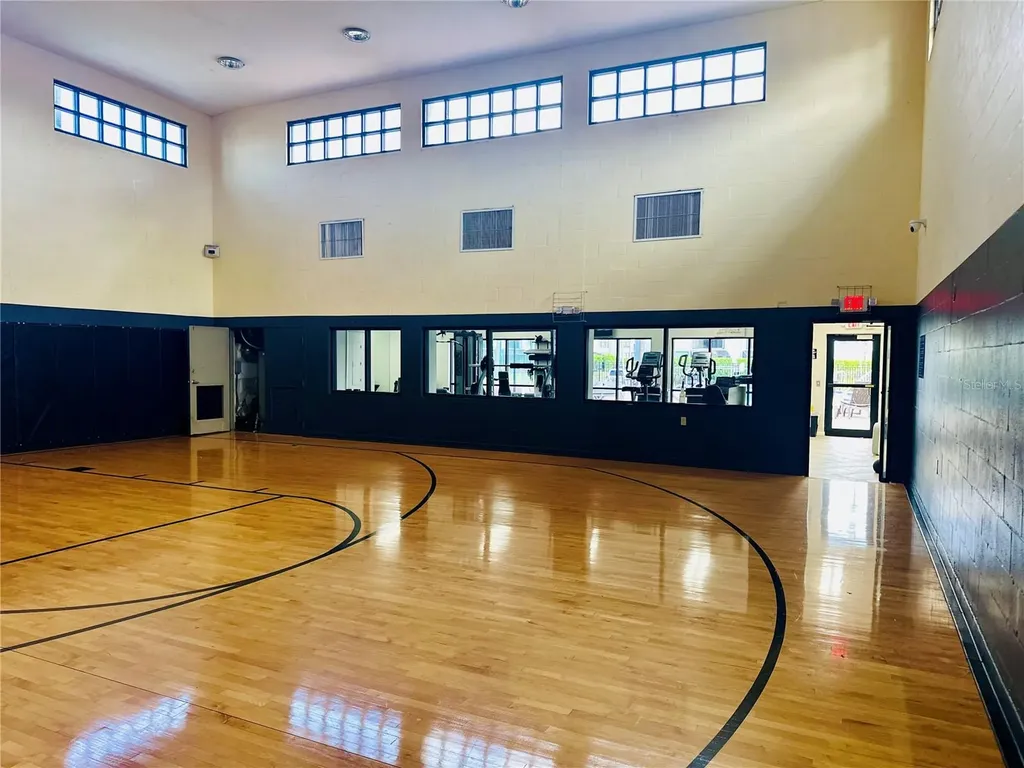 2073 Skimmer Court W Clearwater FL 33762