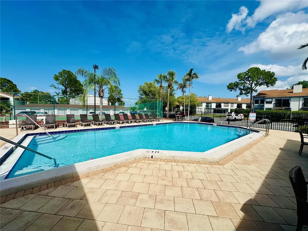 2073 Skimmer Court W Clearwater FL 33762