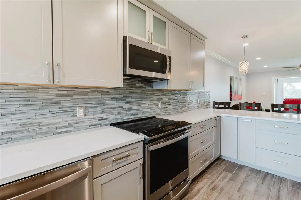 2073 Skimmer Court W Clearwater FL 33762