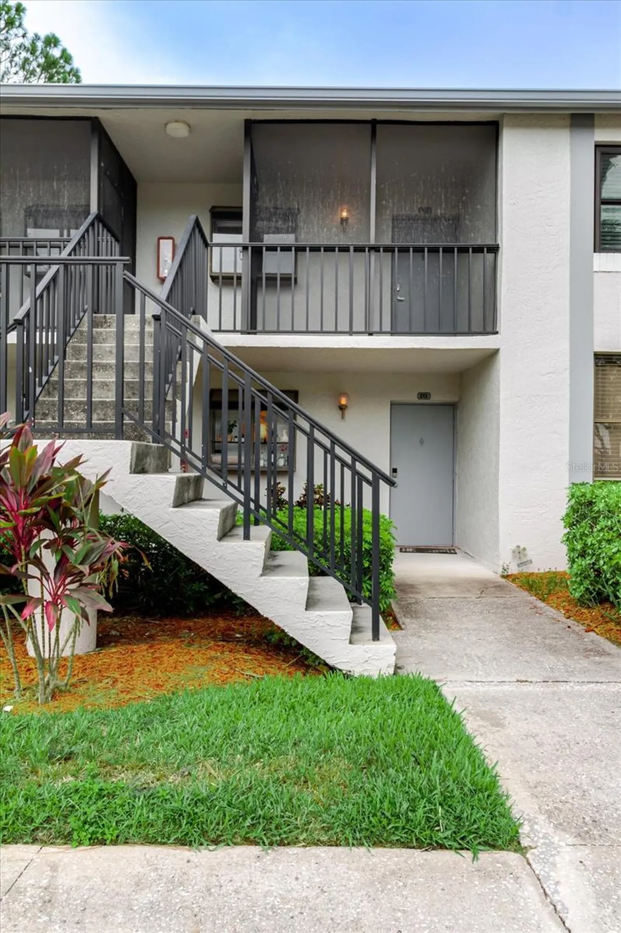 2073 Skimmer Court W Clearwater FL 33762