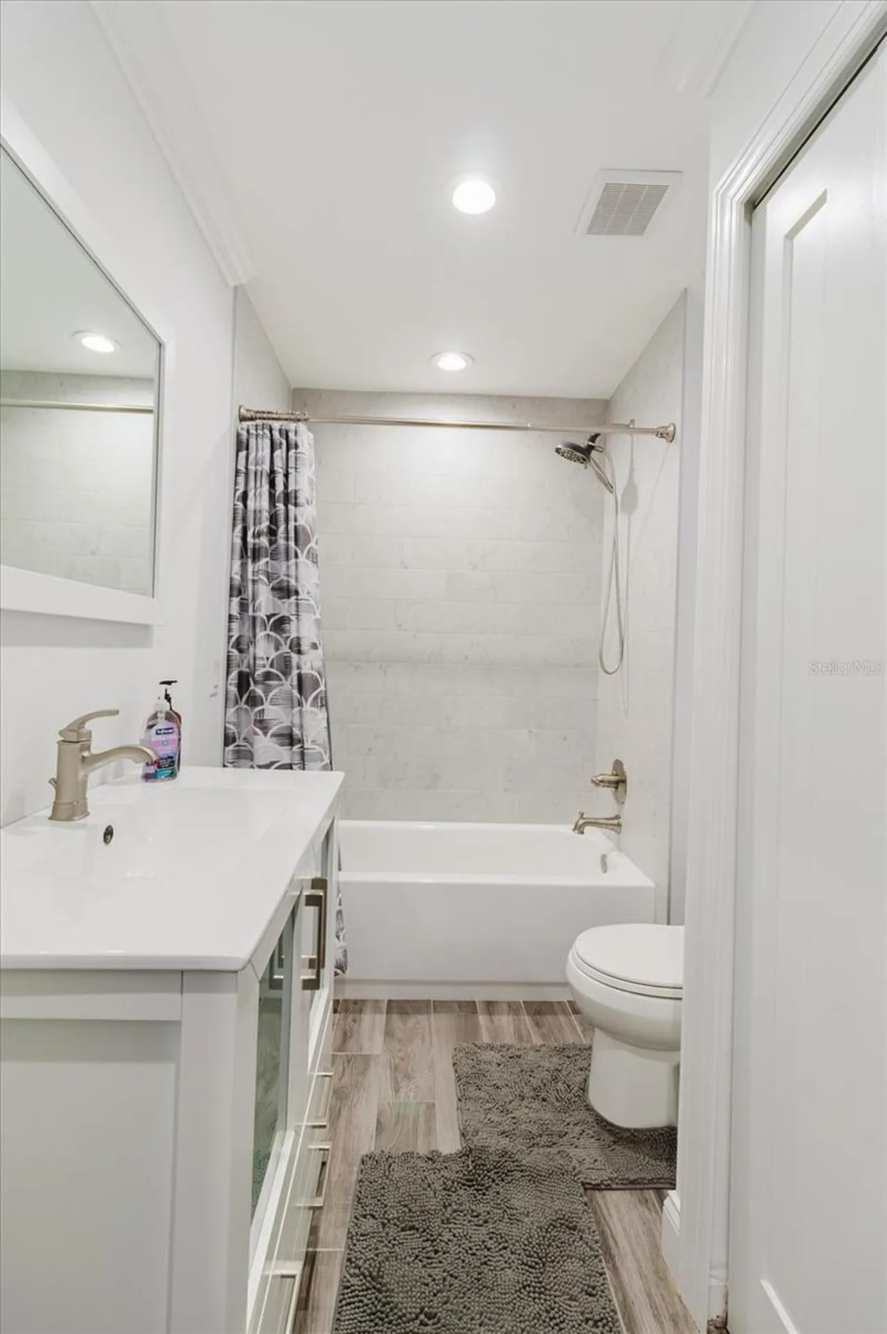 2073 Skimmer Court W Clearwater FL 33762