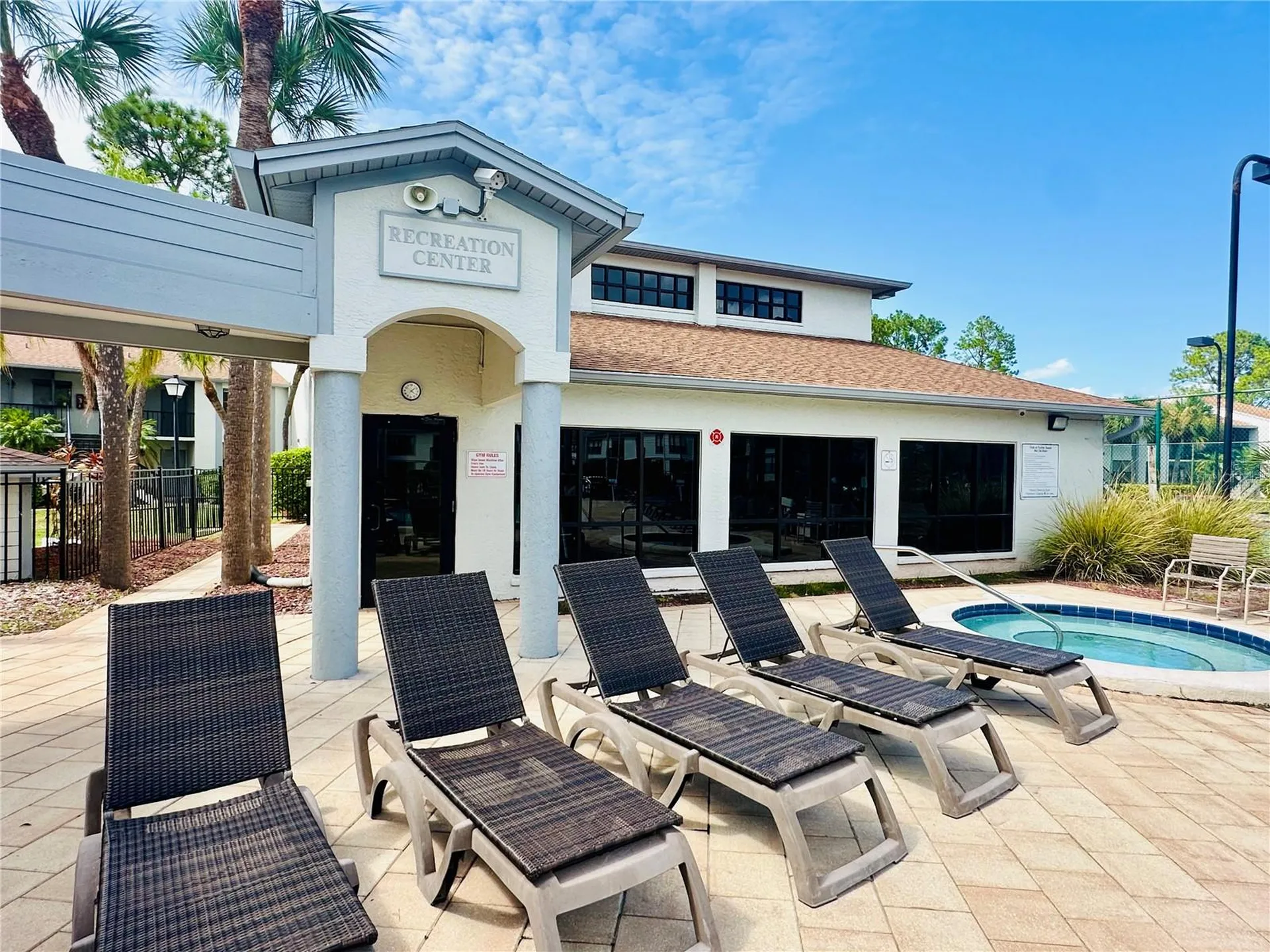 2073 Skimmer Court W Clearwater FL 33762
