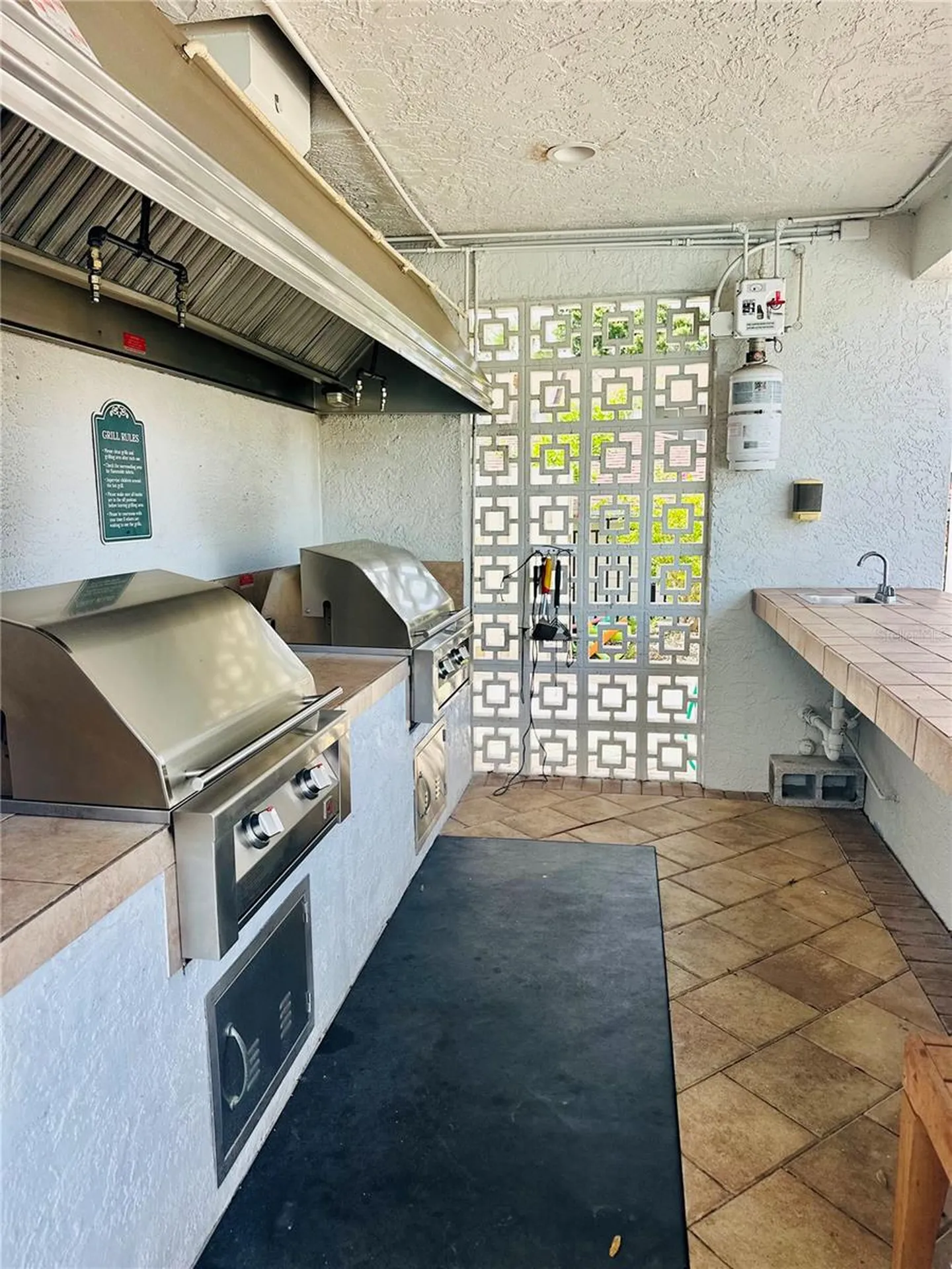 2073 Skimmer Court W Clearwater FL 33762