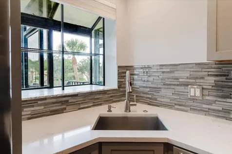 2073 Skimmer Court W Clearwater FL 33762