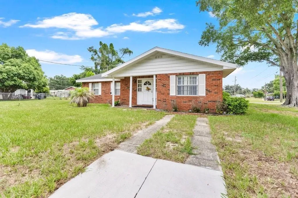 132 Anarece Avenue Auburndale FL 33823