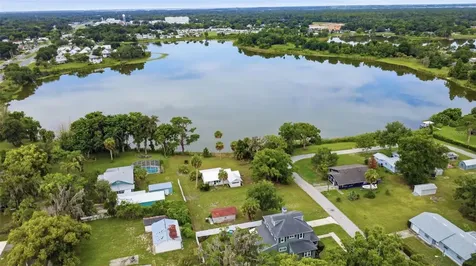 47 Davis Avenue Umatilla FL 32784
