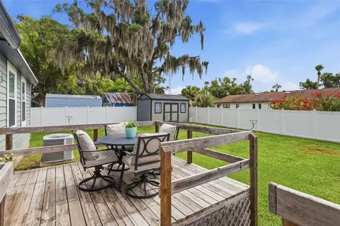 47 Davis Avenue Umatilla FL 32784
