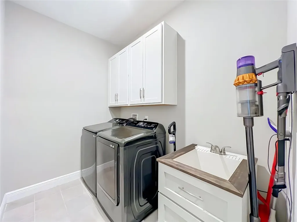 2327 Bear Peak Road Minneola FL 34715
