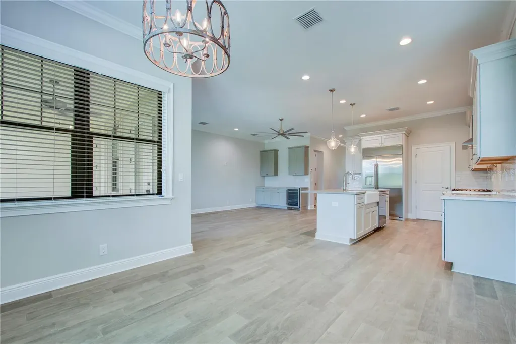855 39th Avenue N St Petersburg FL 33703