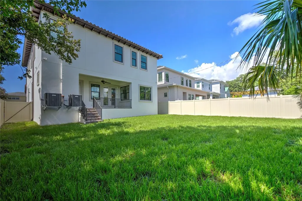 855 39th Avenue N St Petersburg FL 33703