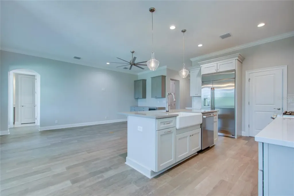 855 39th Avenue N St Petersburg FL 33703