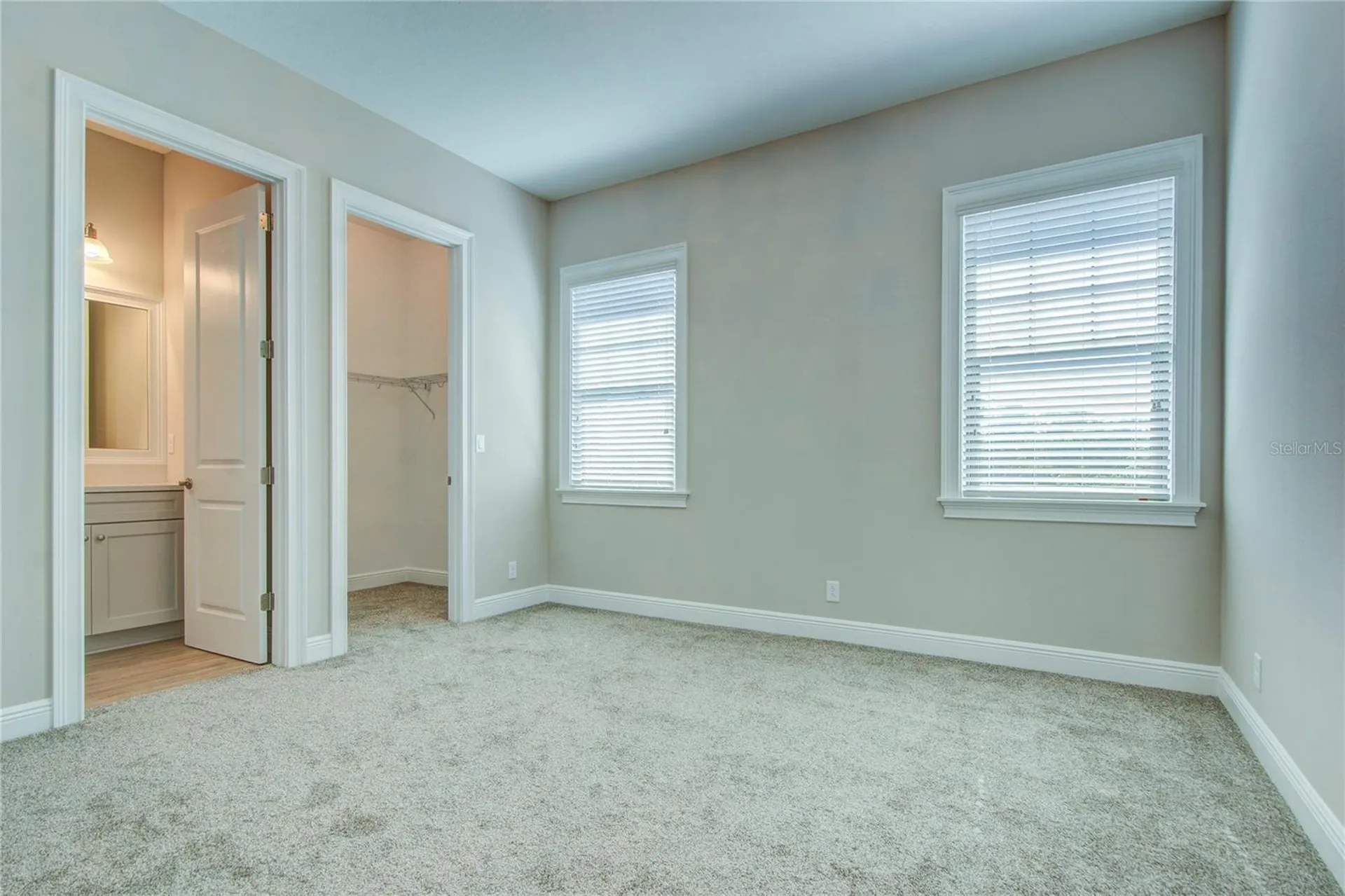 855 39th Avenue N St Petersburg FL 33703