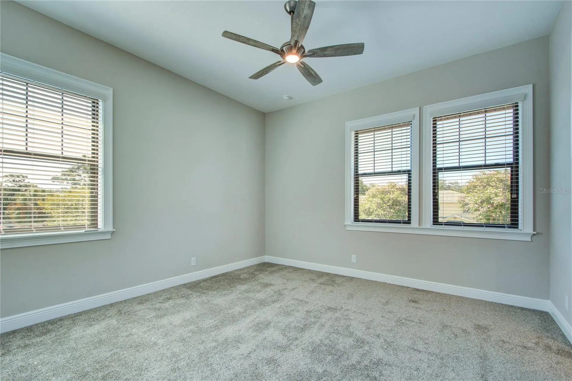 855 39th Avenue N St Petersburg FL 33703