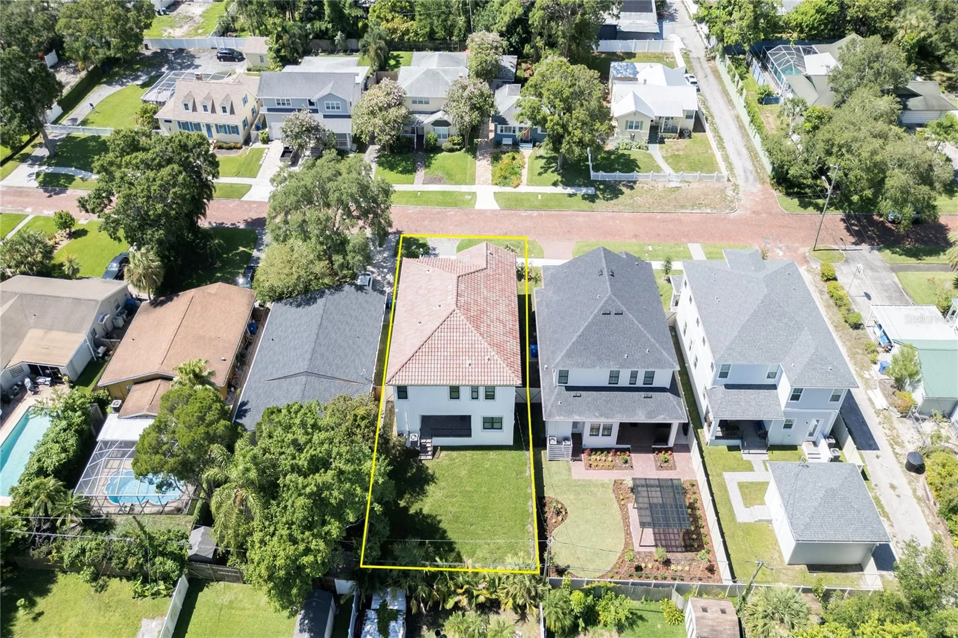 855 39th Avenue N St Petersburg FL 33703