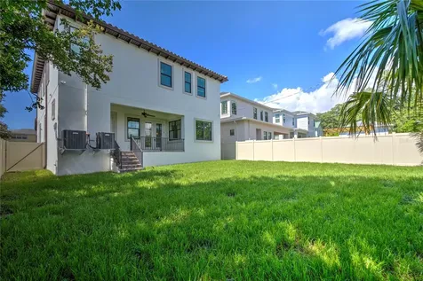 855 39th Avenue N St Petersburg FL 33703