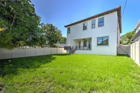 855 39th Avenue N St Petersburg FL 33703