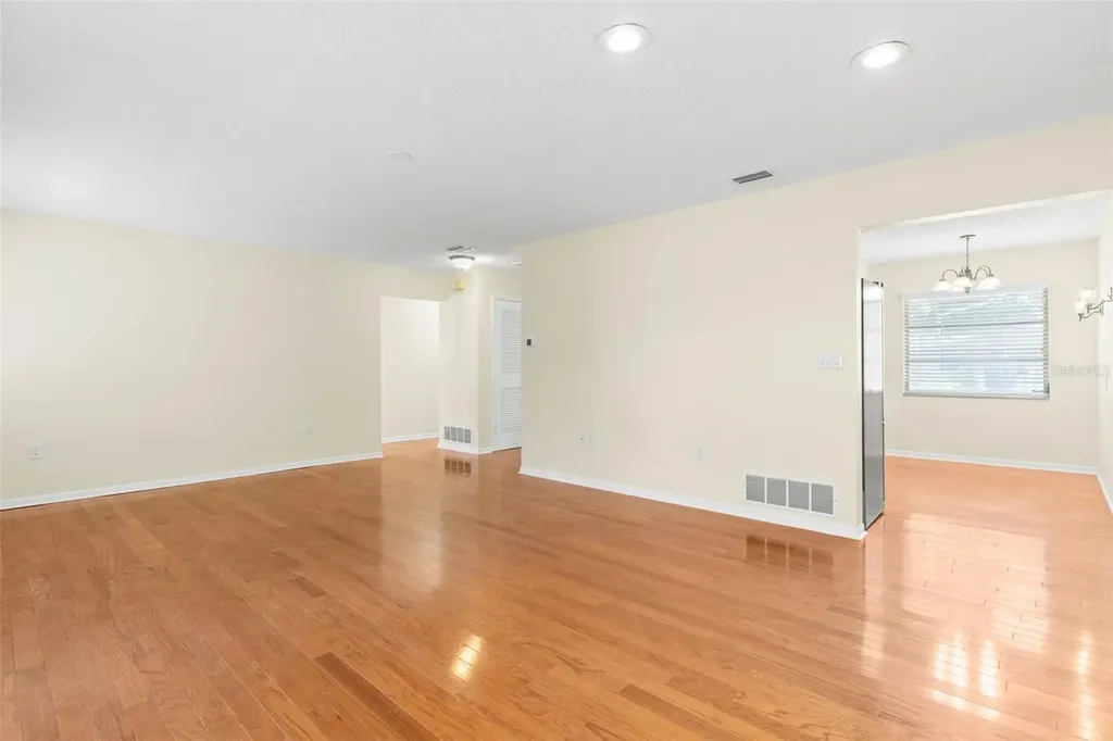 965 Santa Monica Drive Dunedin FL 34698