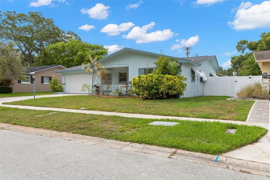 965 Santa Monica Drive Dunedin FL 34698