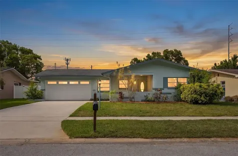 965 Santa Monica Drive Dunedin FL 34698