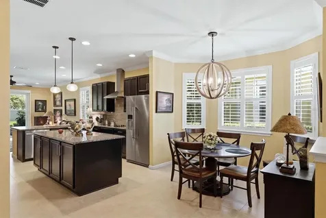 3681 Divot Lane Sarasota FL 34232