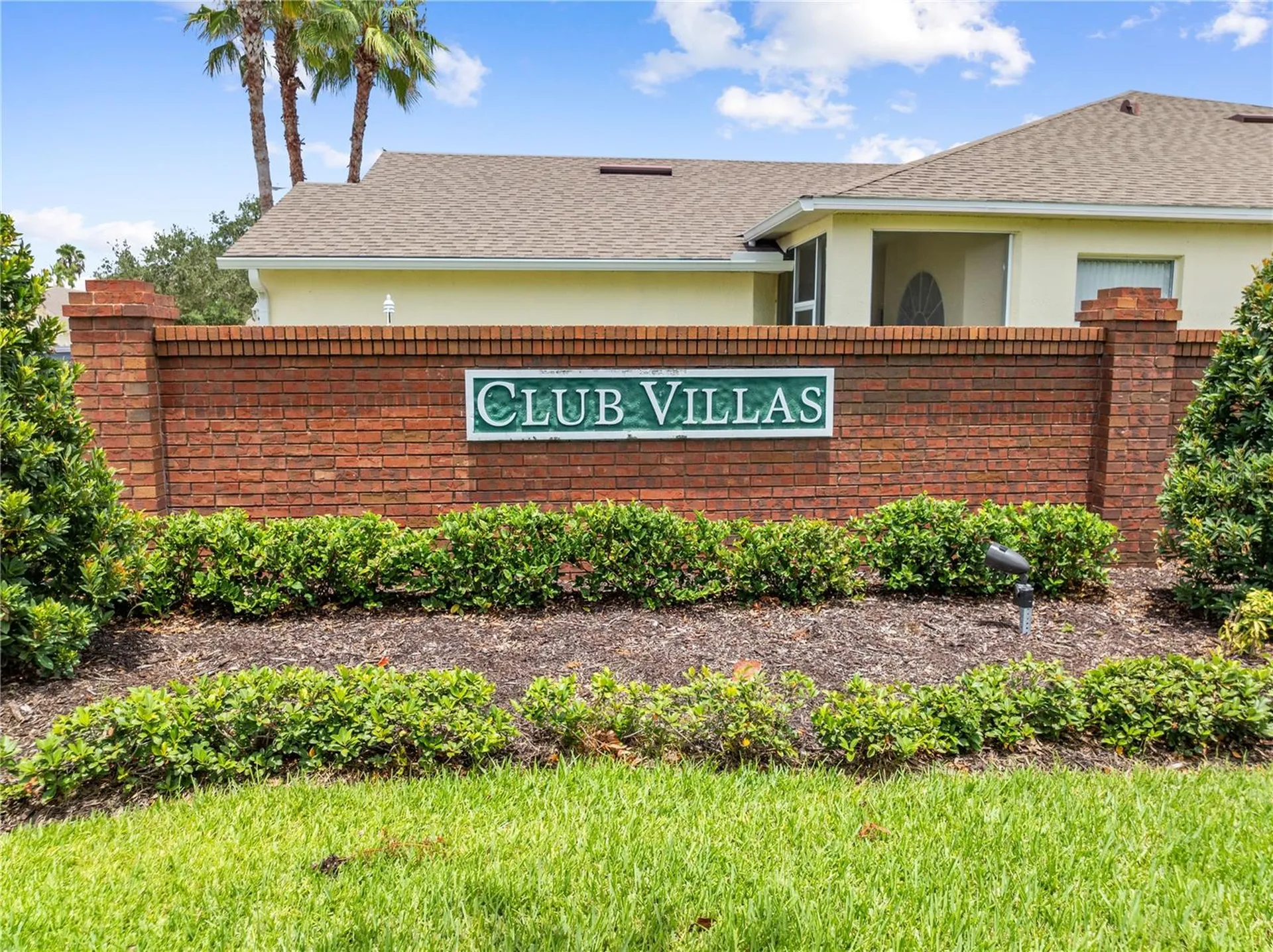 153 Club Villas Lane Kissimmee FL 34744