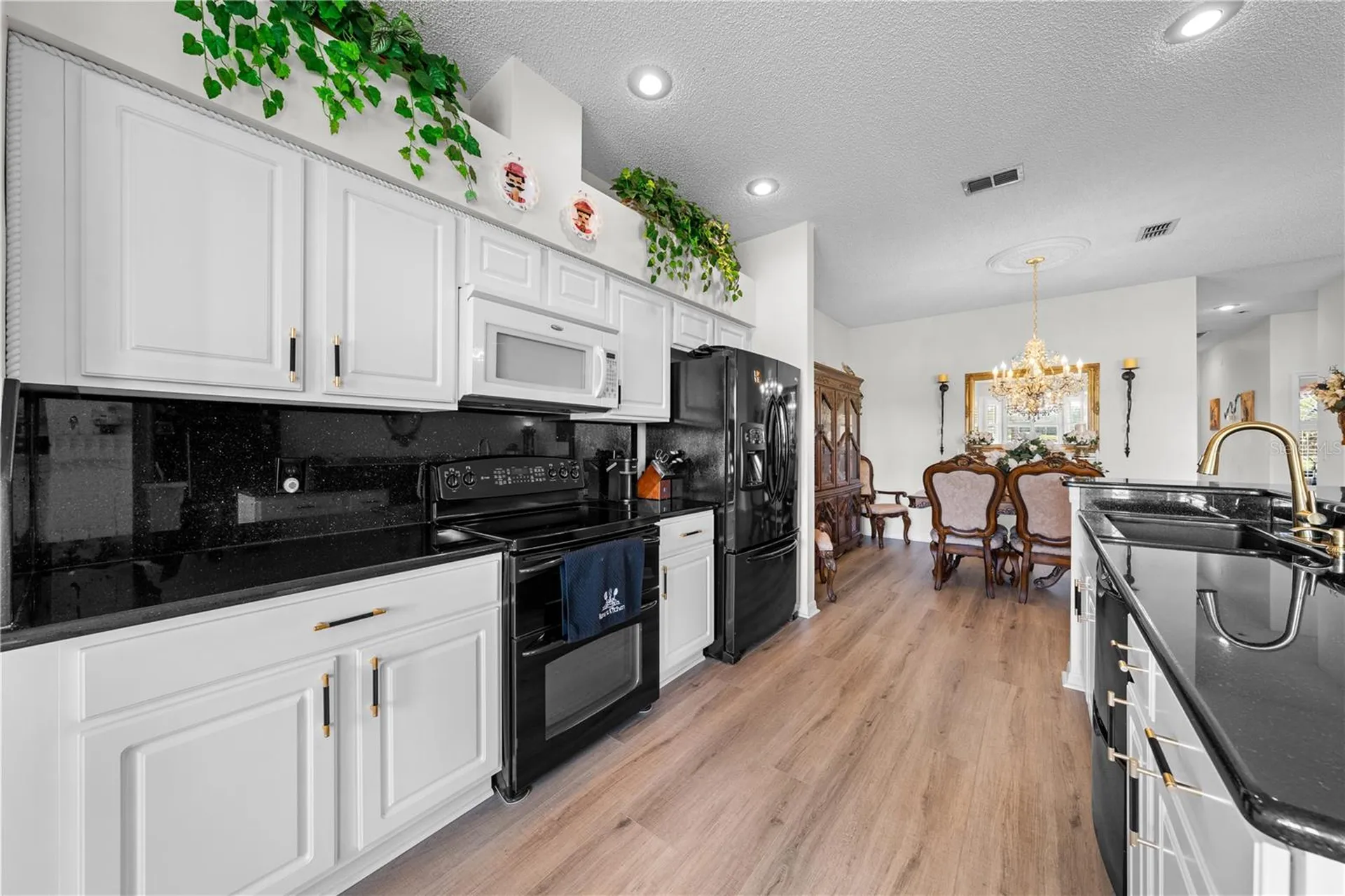 153 Club Villas Lane Kissimmee FL 34744