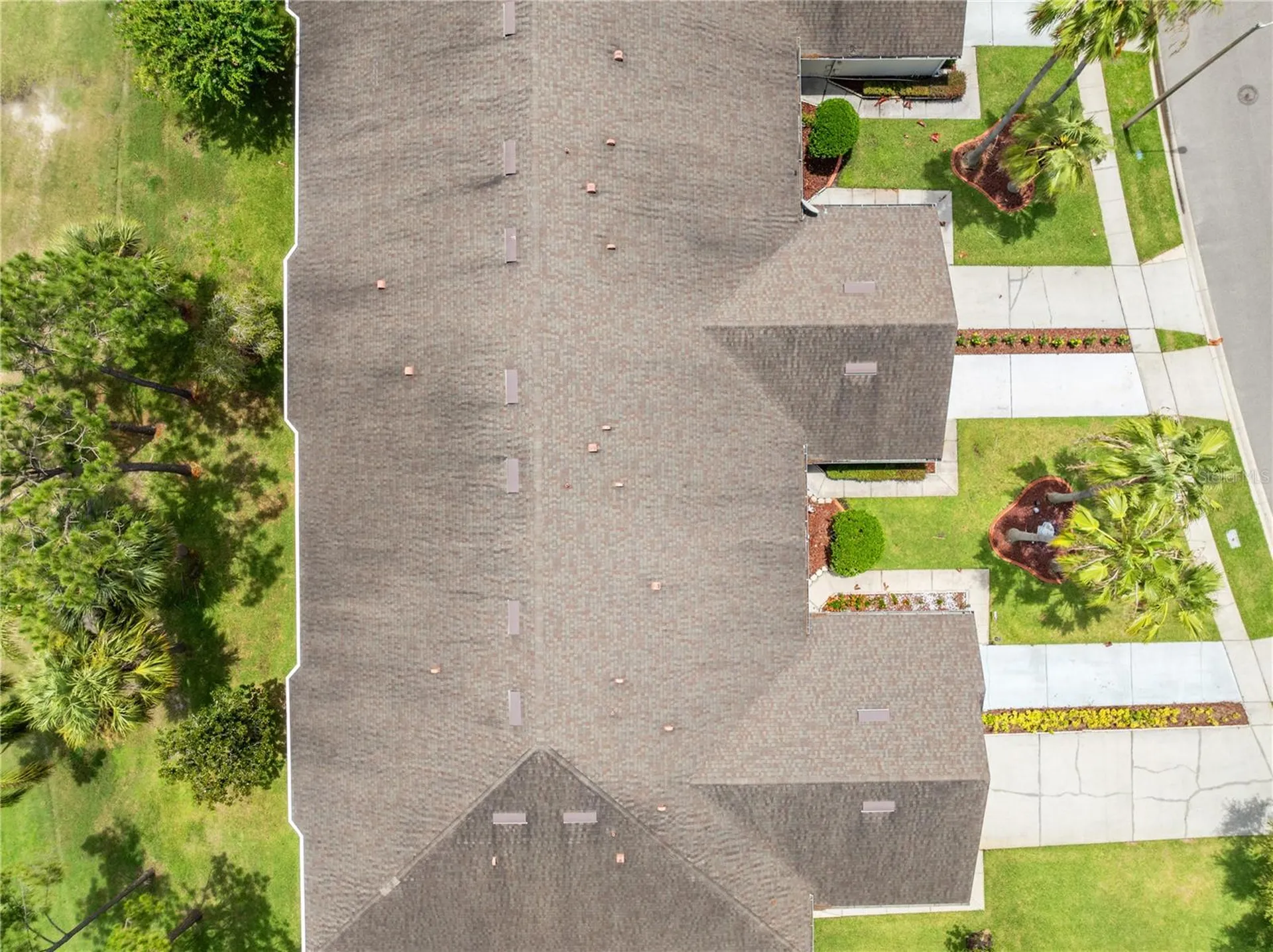153 Club Villas Lane Kissimmee FL 34744