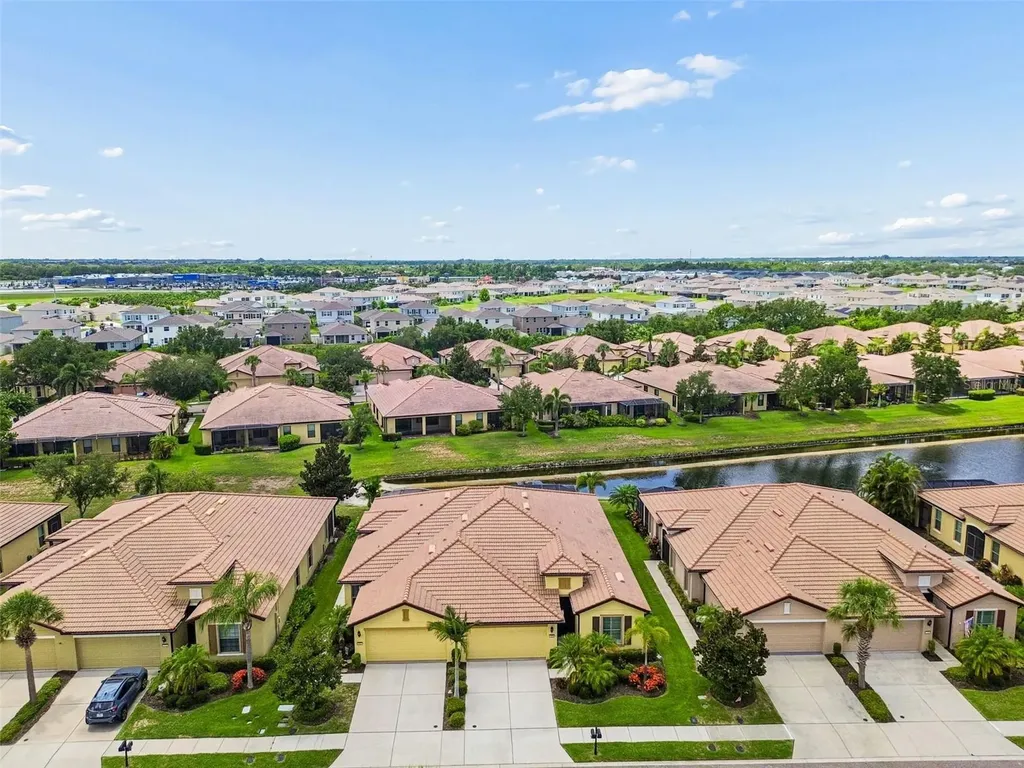 322 Mystic Falls Drive Apollo Beach FL 33572
