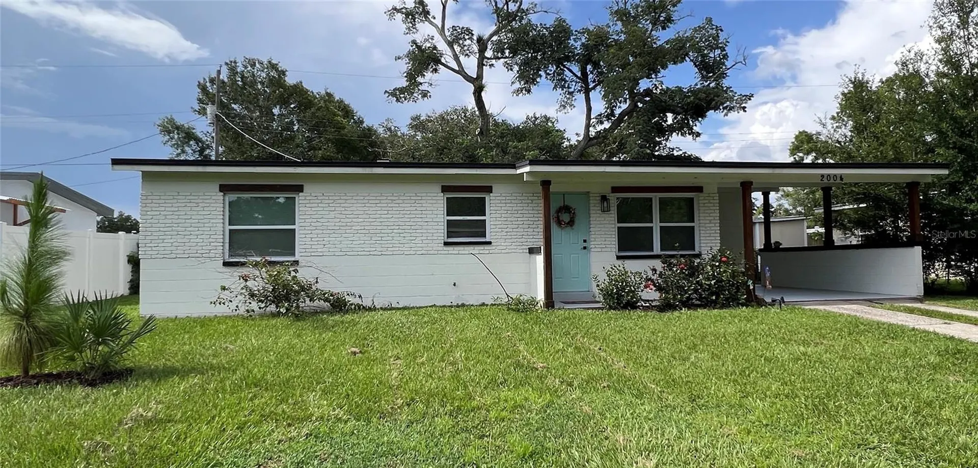 2004 E Broad Street Tampa FL 33610