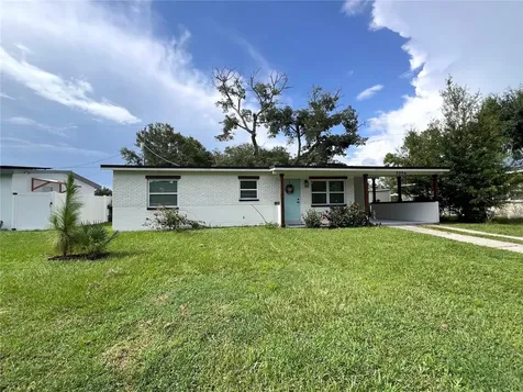 2004 E Broad Street Tampa FL 33610