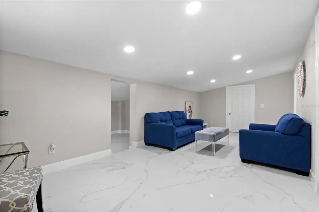 1375 Lake Drive Casselberry FL 32707