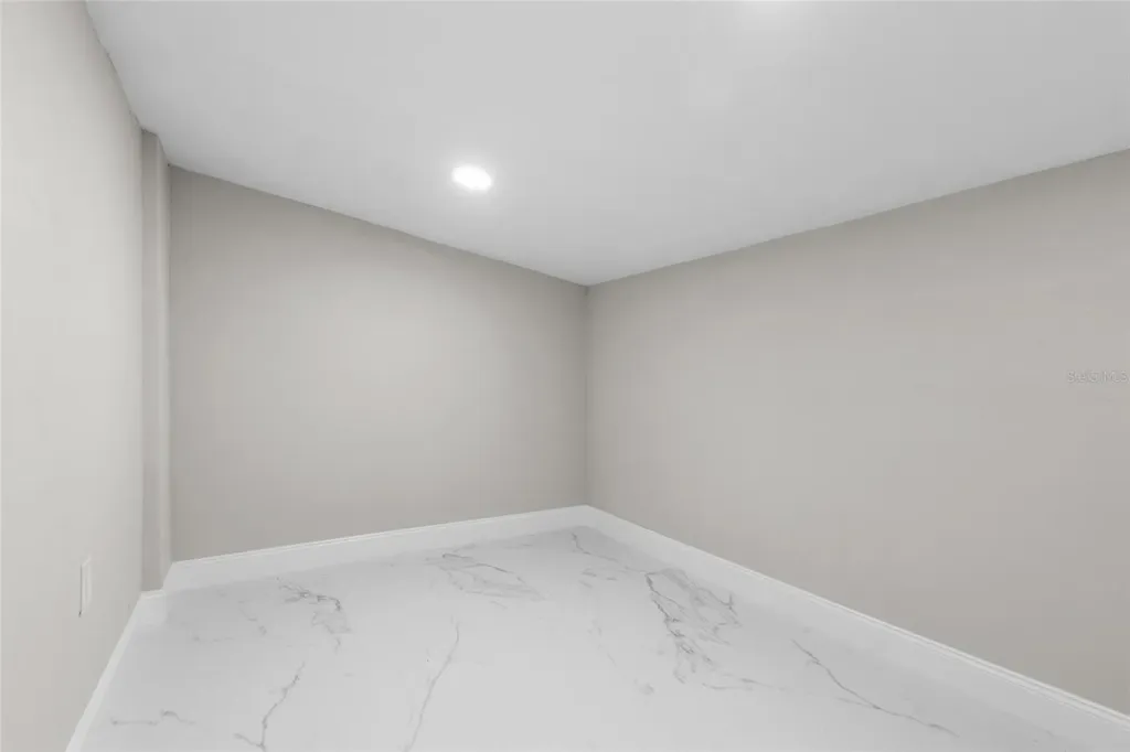 1375 Lake Drive Casselberry FL 32707