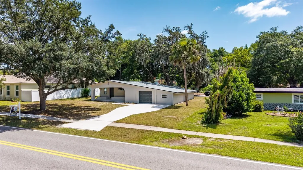 1375 Lake Drive Casselberry FL 32707