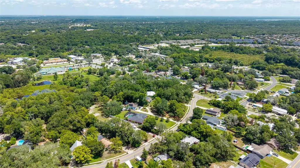 1375 Lake Drive Casselberry FL 32707