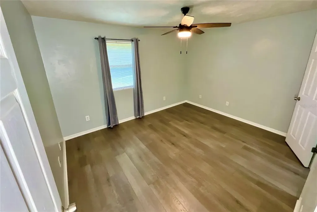468 28th Way Melrose FL 32666