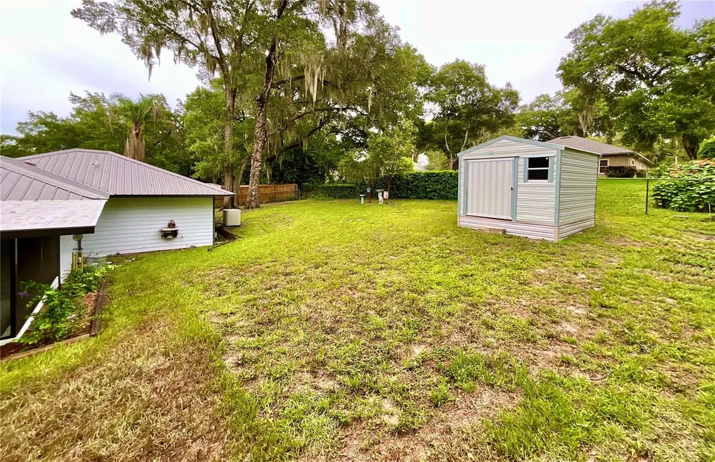 468 28th Way Melrose FL 32666