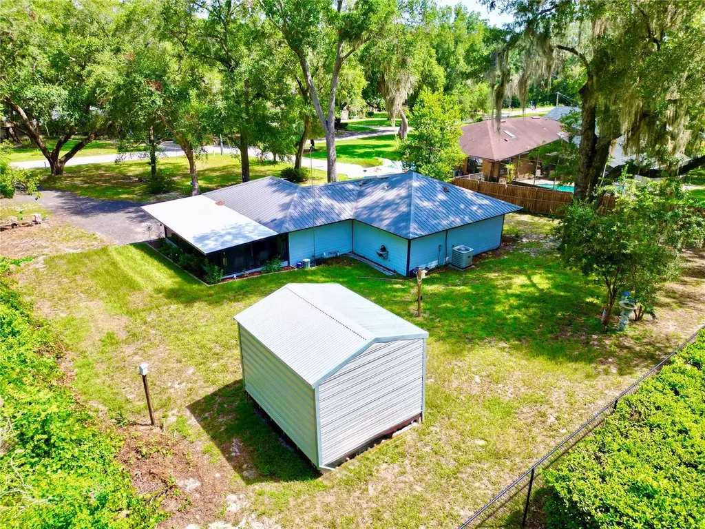 468 28th Way Melrose FL 32666
